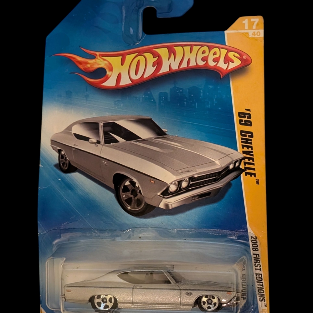 Hot Wheels '69 Chevelle 2008 First Editions Collectible Die-Cast Car